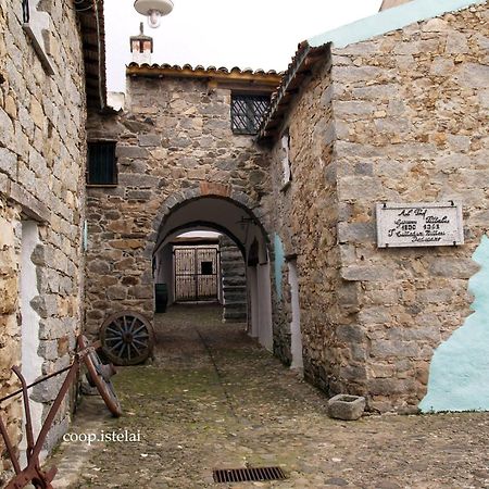 B&B Sa Zodia Guest House Bitti Buitenkant foto