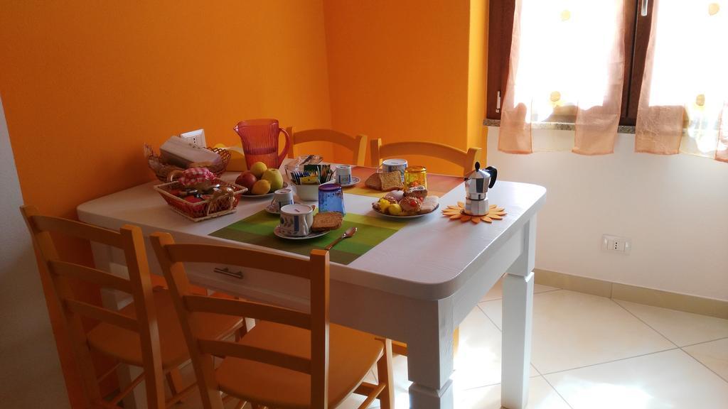 B&B Sa Zodia Guest House Bitti Buitenkant foto