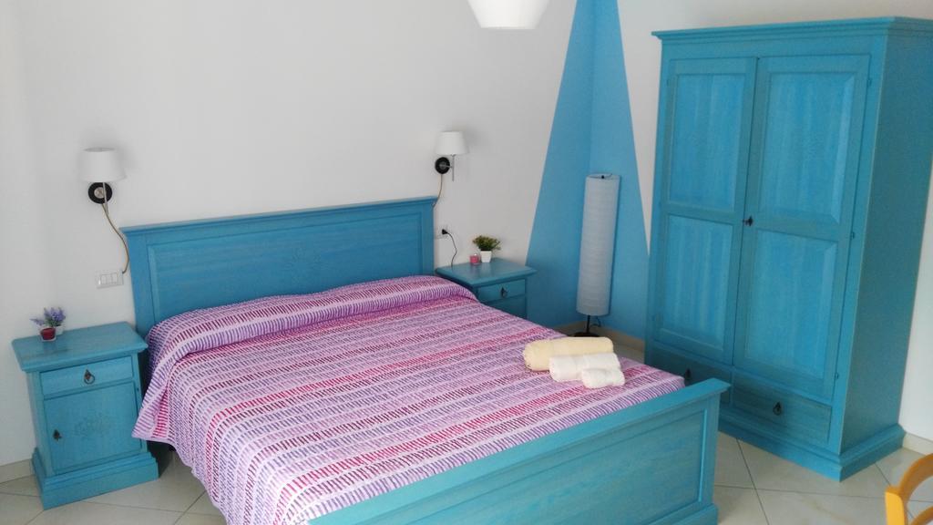 B&B Sa Zodia Guest House Bitti Buitenkant foto