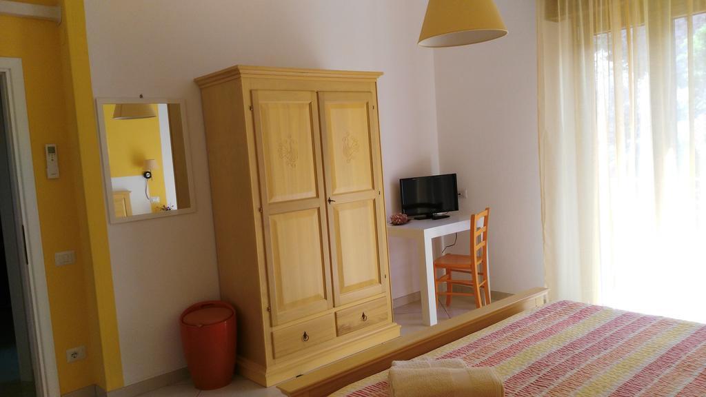B&B Sa Zodia Guest House Bitti Buitenkant foto