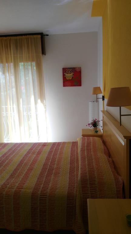 B&B Sa Zodia Guest House Bitti Buitenkant foto
